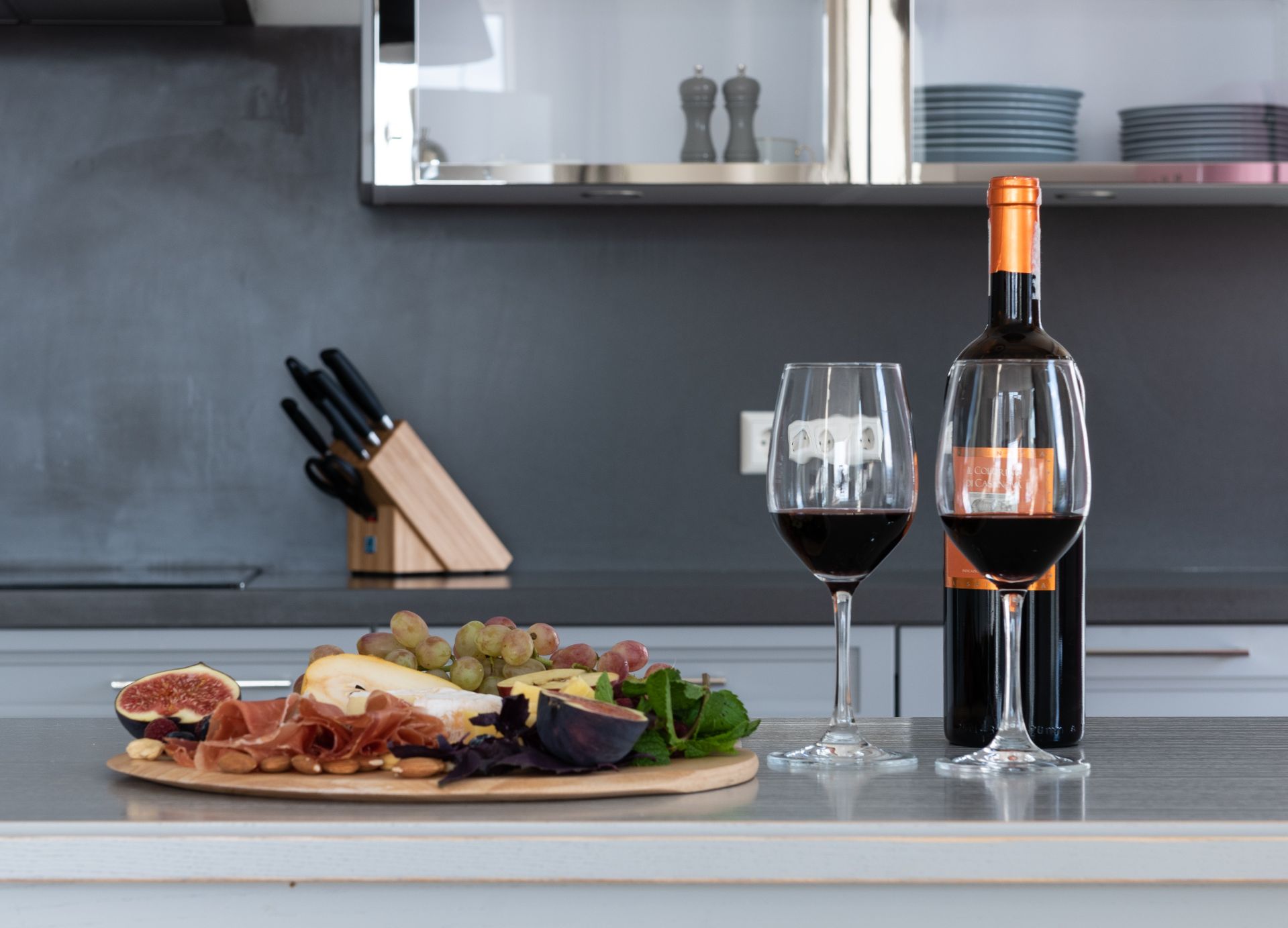 Pathological multipurpose Big Un pahar cu vin la cină: benefic sau nociv? - Viața Medicală