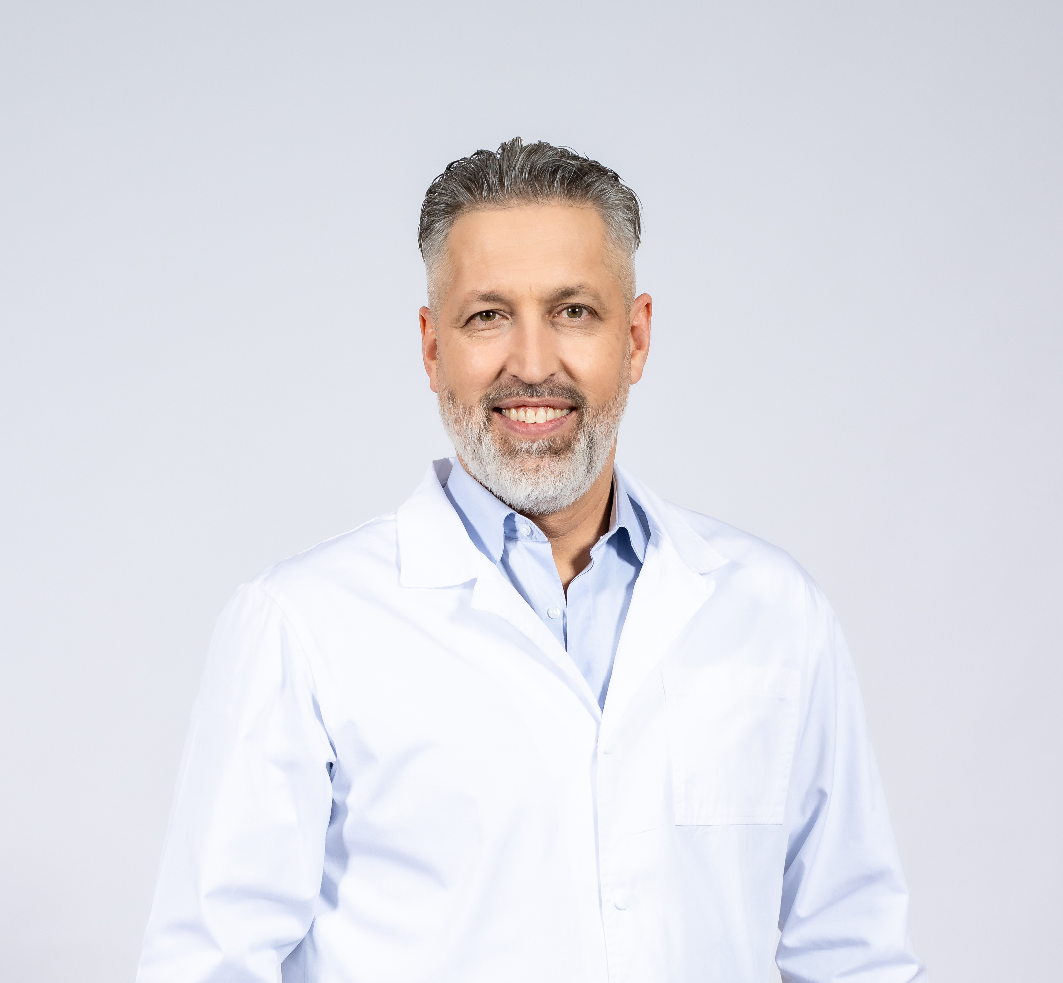 DOAR LA MONZA ARES: TCRAT, o tehnică nouă în chirurgia coronariană, aplicată în premieră în România de dr. Stanislav Rurac