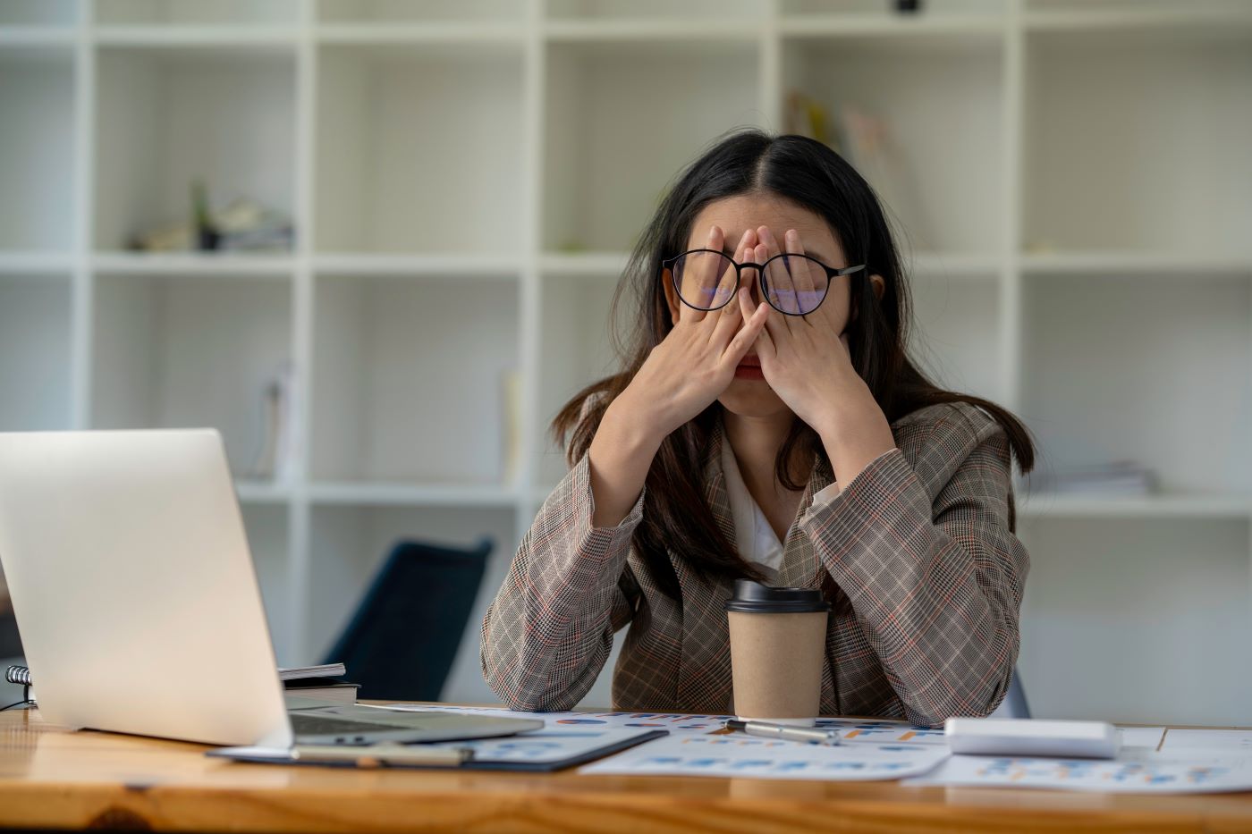 Aproape 50% dintre femeile care lucrează, mai stresate decât anul trecut 