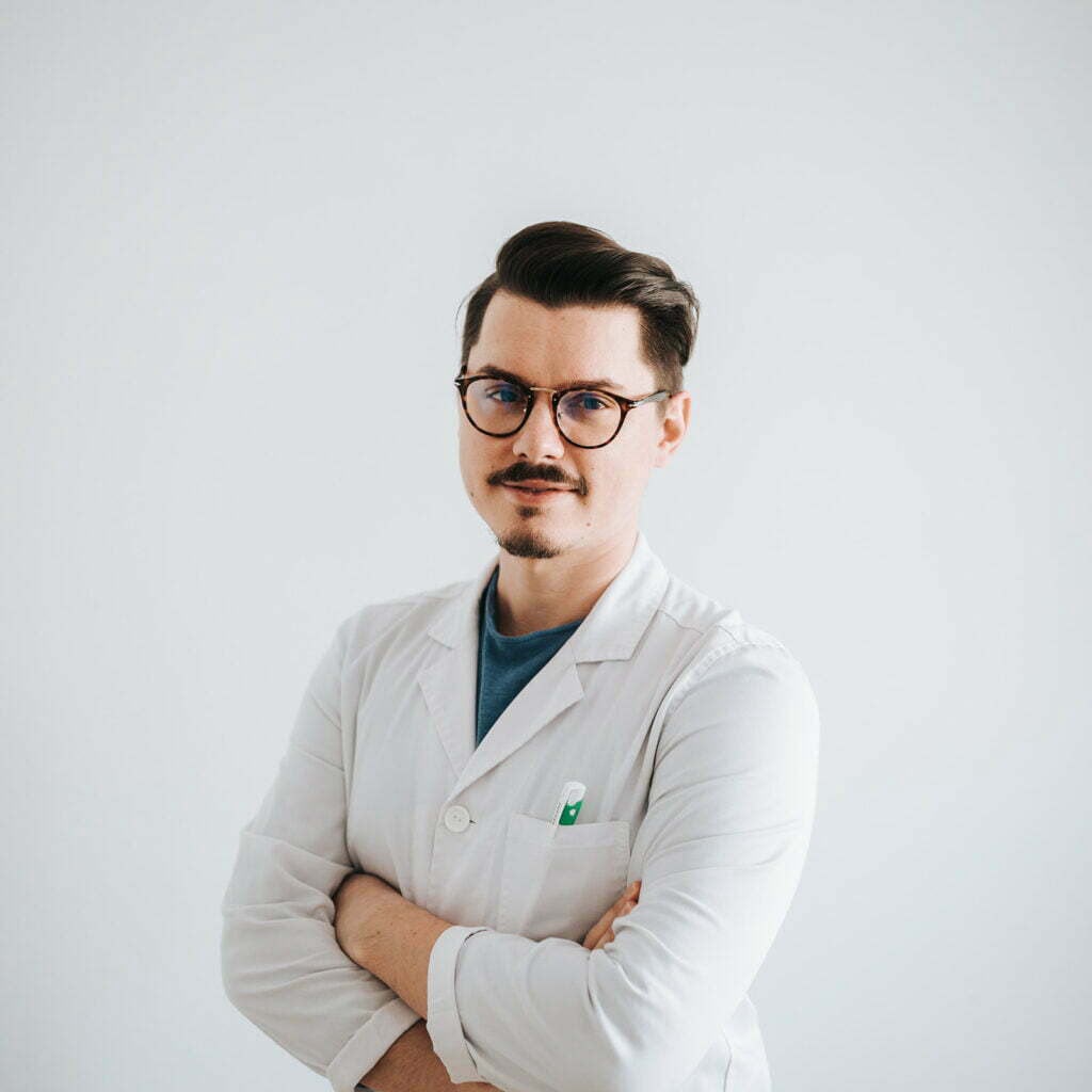 Platformă de chirurgie robotică da Vinci 5, implementată la Spitalul Județean Bistrița