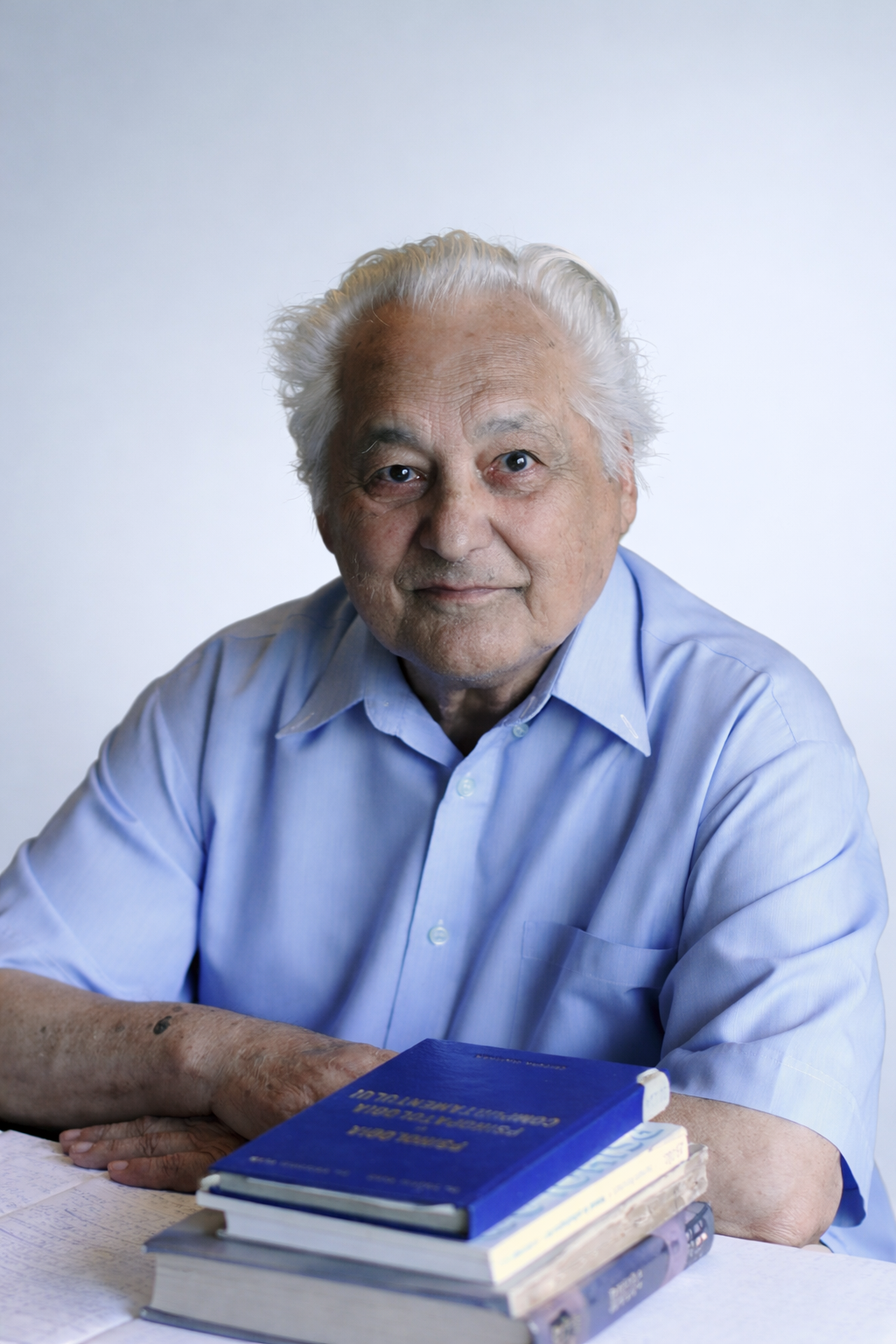 Prof. univ. dr. Benone Duțescu la vârsta de 100 de ani