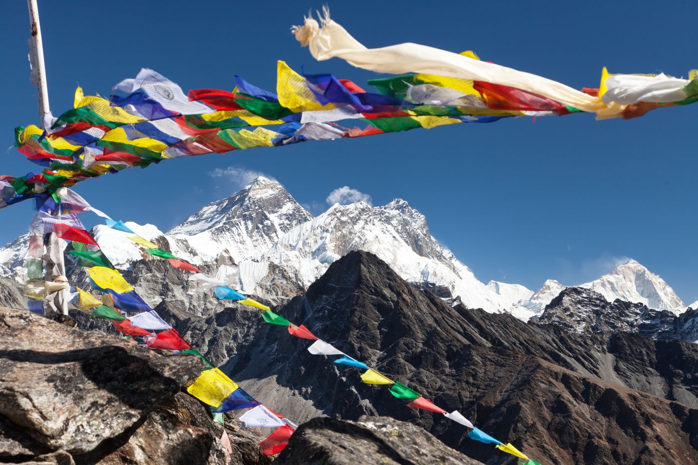 Cadavrele de pe Everest, recuperate de autoritățile din Nepal 