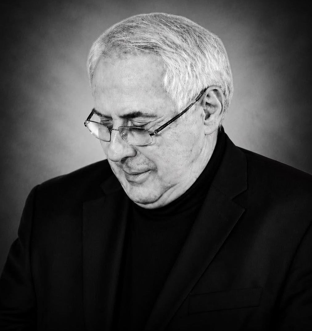 A murit profesorul Bogdan Marinescu