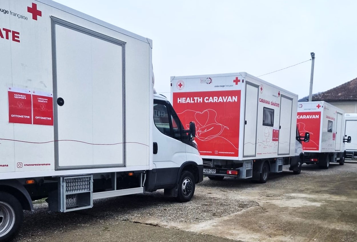 Caravana de Sănătate a Crucii Roșii oferă consultații gratuite în Sălaj