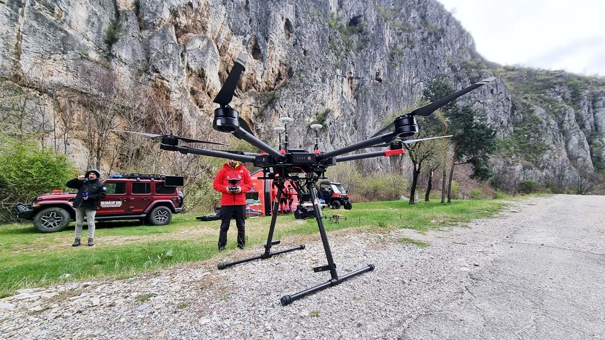 Un proiect naţional cucerește lumea – Salvatori cu drone