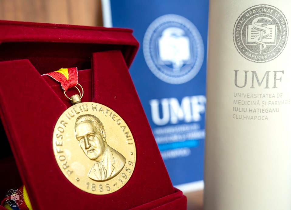 UMF Cluj: prof. dr. Robert Harris din Suedia a primit titlul de Doctor Honoris Causa 