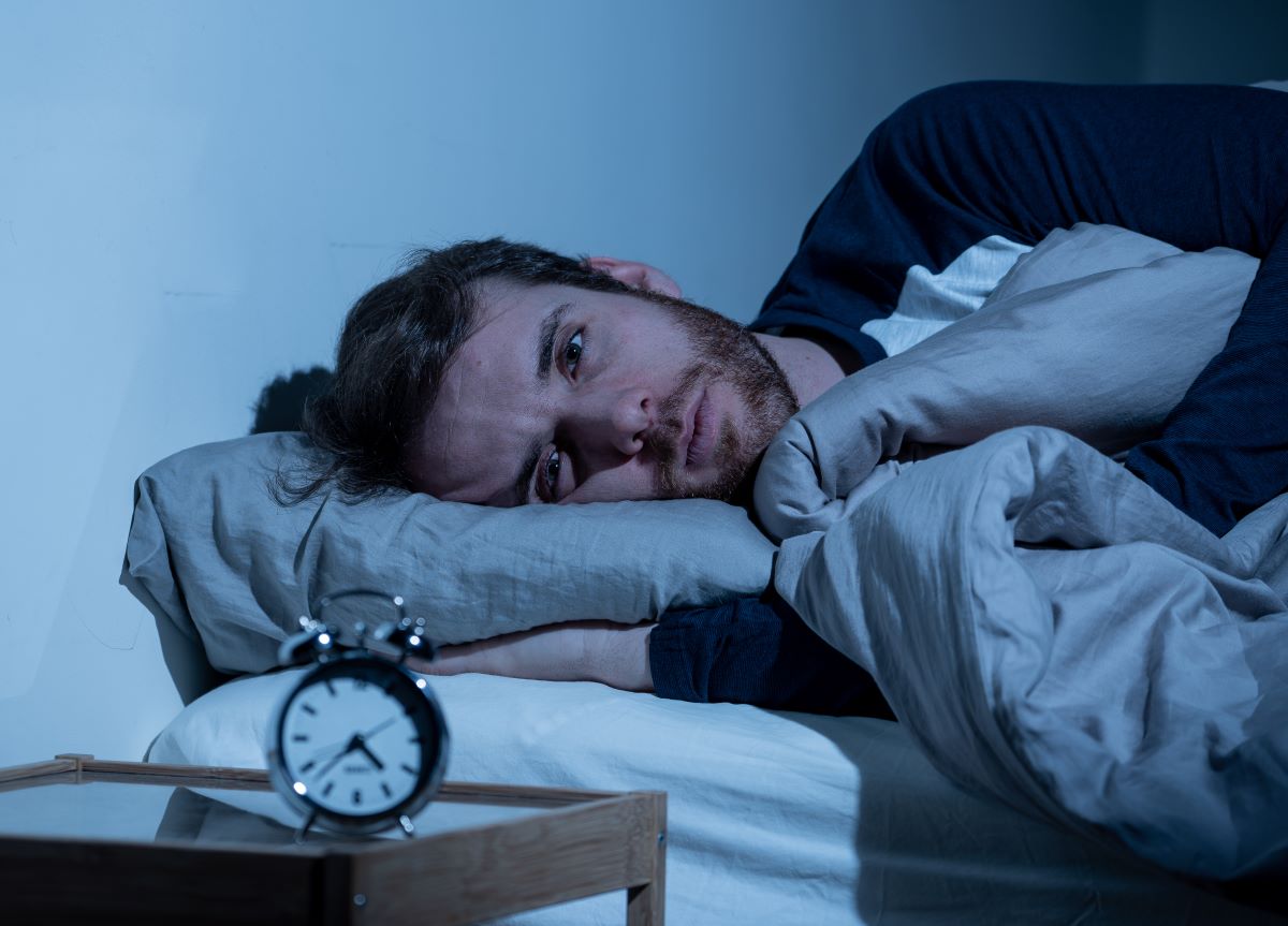 Prezența insomniei, asociată cu un risc crescut de AVC la persoanele sub 50 de ani (studiu)