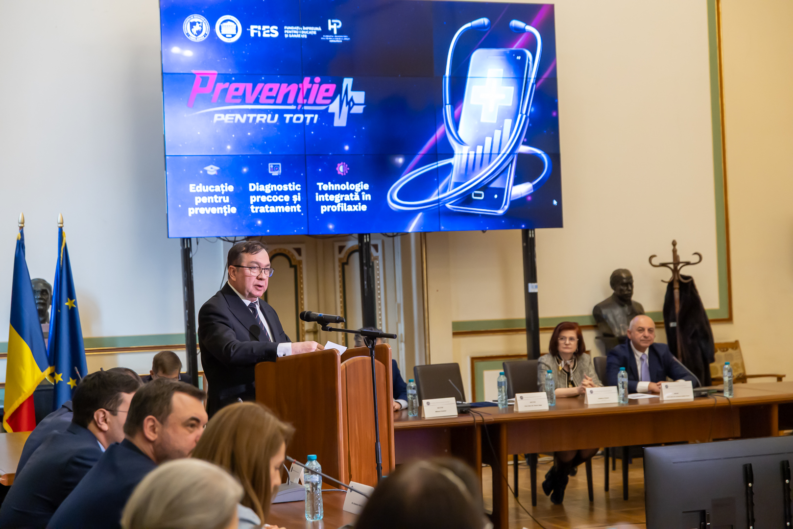 Prof. dr. Viorel Jinga: Prevenția cancerului nu aparține unei singure instituții