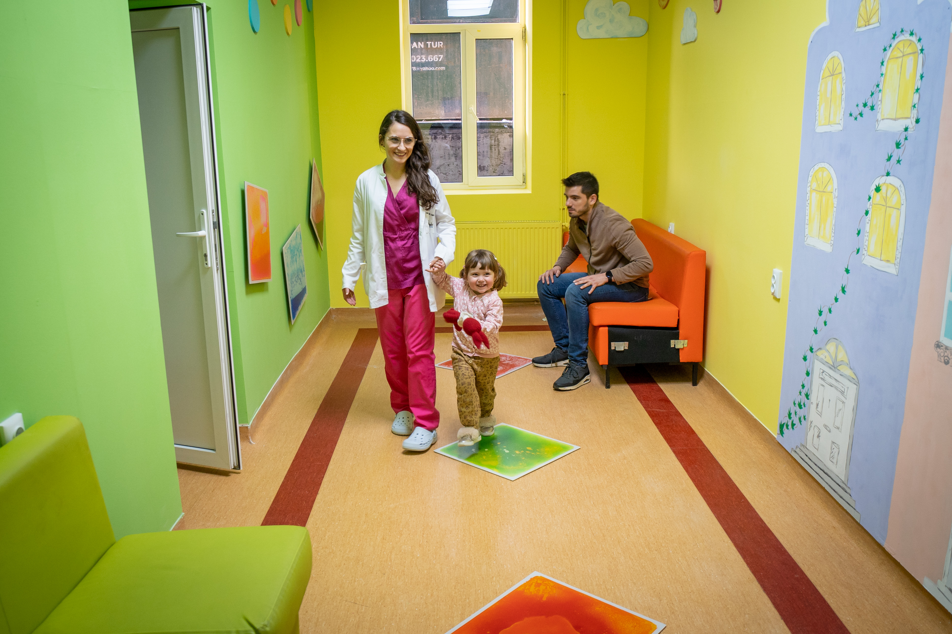 Clinica de Oftalmologie de la SCJU Cluj-Napoca a devenit un mic univers al copiilor