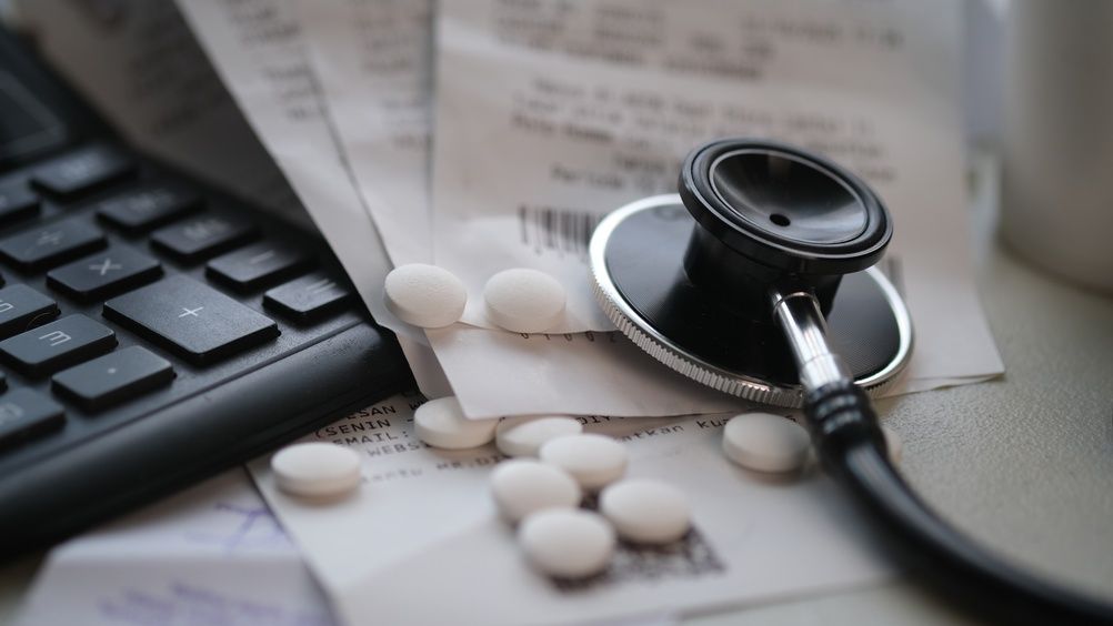 CNAS: Plata medicamentelor este la zi