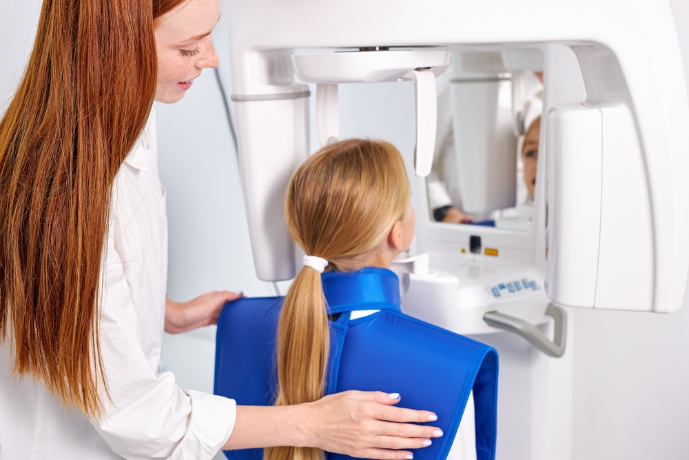 SUA: Nu este nevoie de șorț de plumb dacă pacientului i se face o radiografie dentară