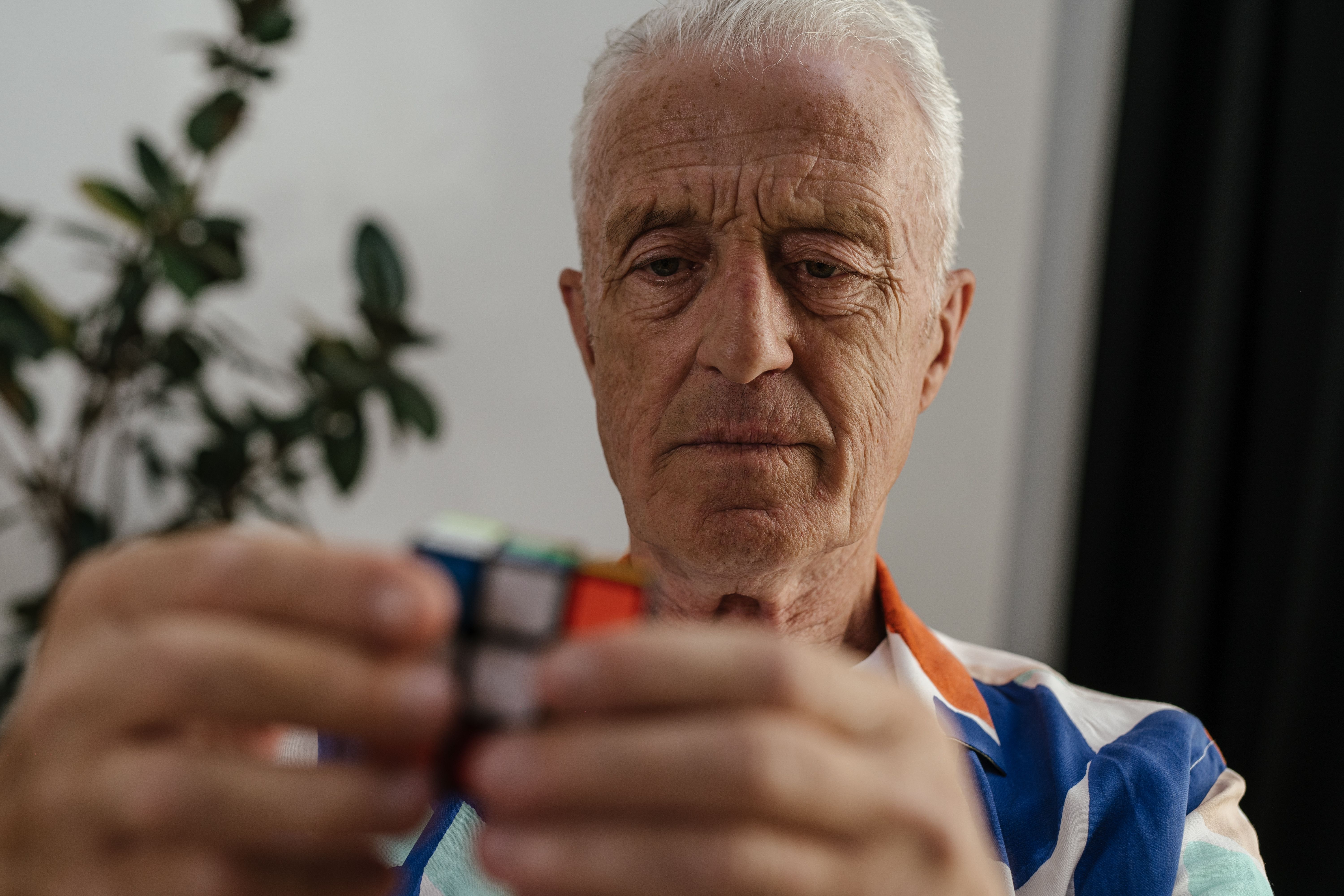 Sprijin pentru seniori, în comunități din România