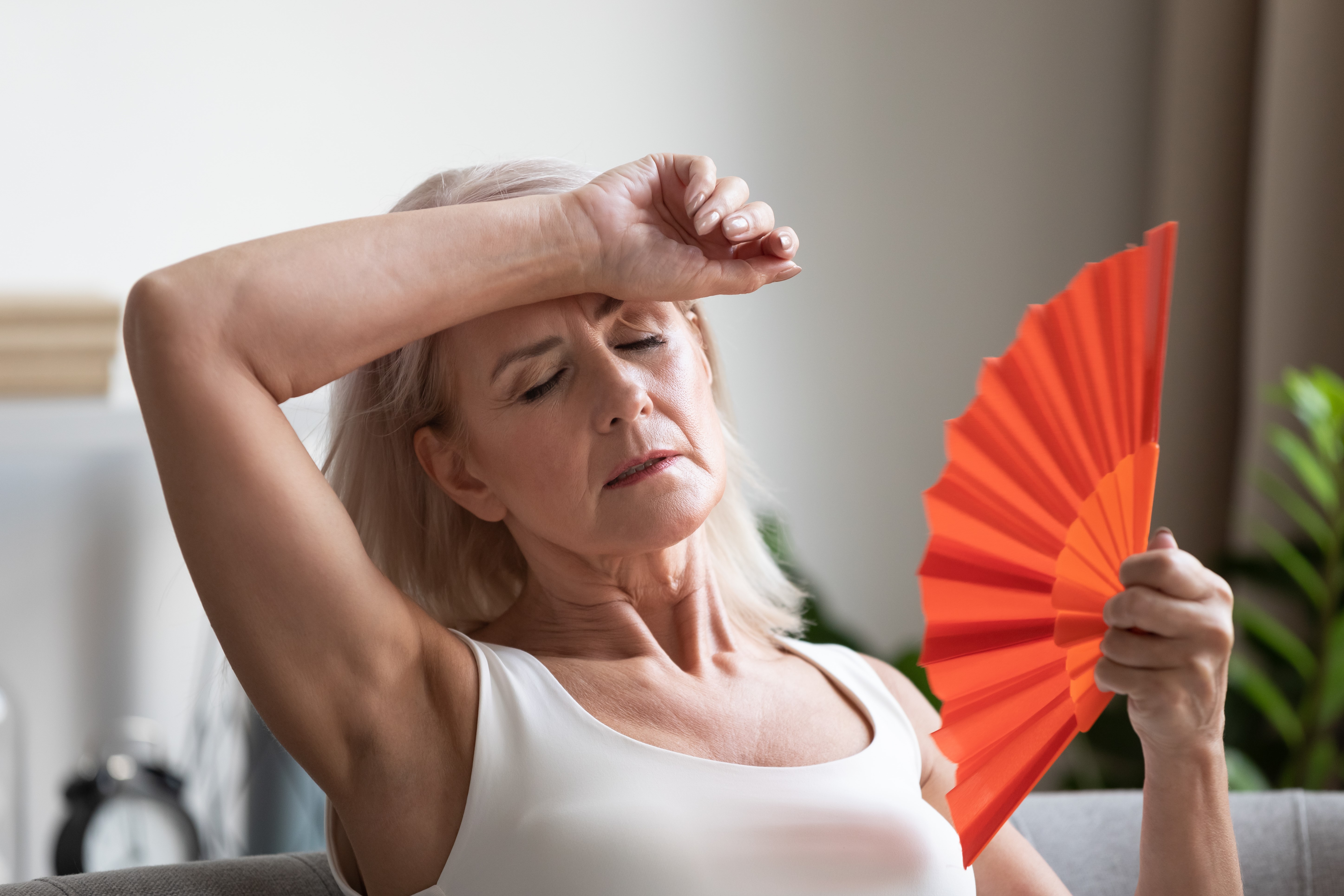 Acidul hialuronic poate atenua simptomele menopauzei
